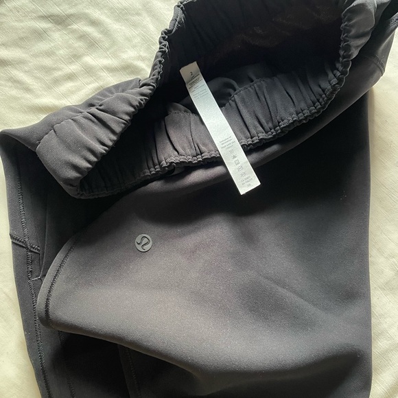 Lululemon skirt - Picture 5 of 6